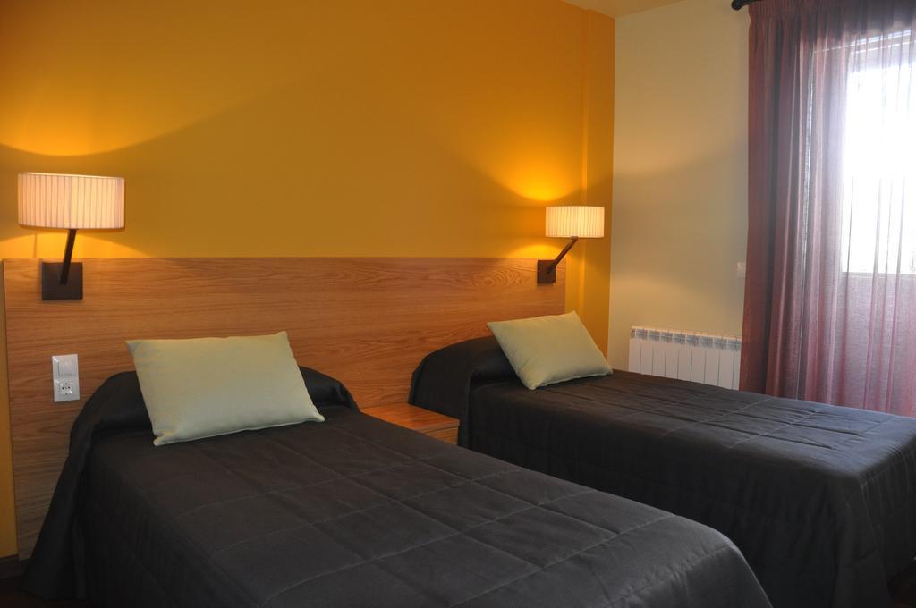 Apartaments Turistics Puigcerda - La Closa Room photo