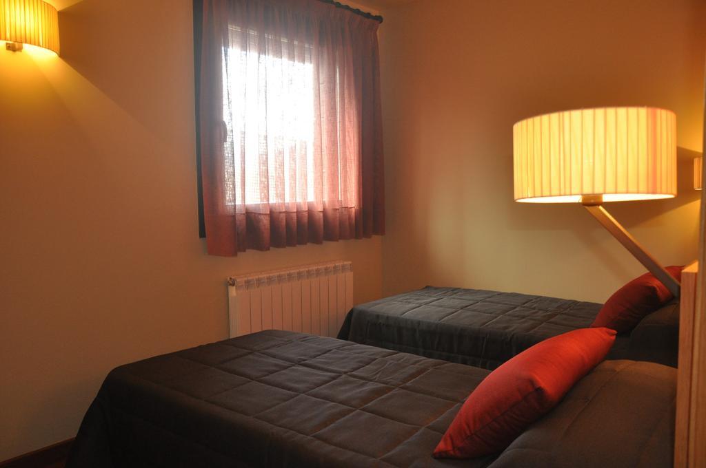 Apartaments Turistics Puigcerda - La Closa Room photo