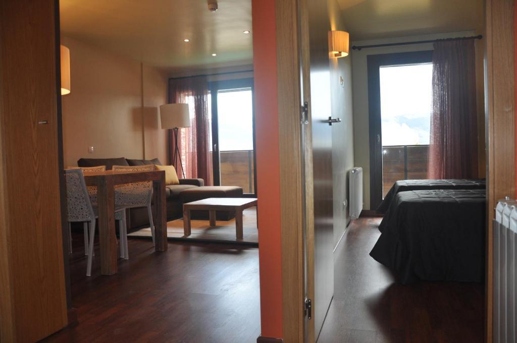 Apartaments Turistics Puigcerda - La Closa Room photo