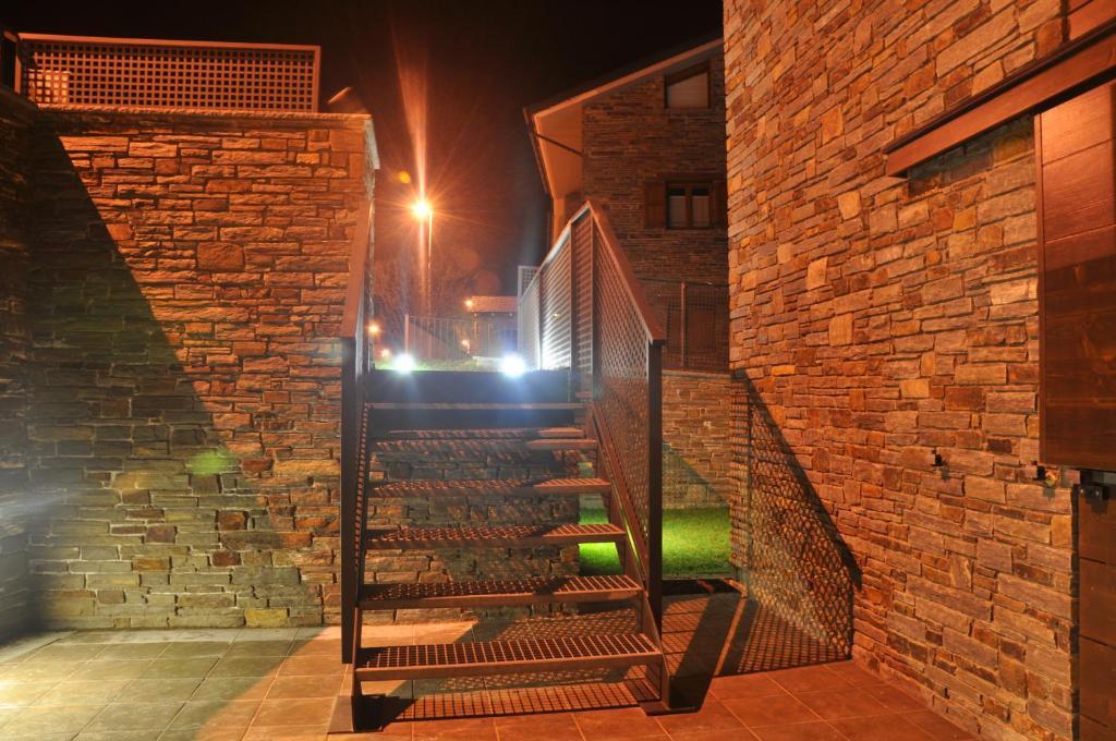 Apartaments Turistics Puigcerda - La Closa Exterior photo