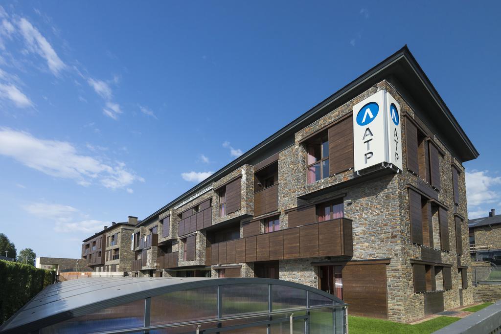 Apartaments Turistics Puigcerda - La Closa Exterior photo